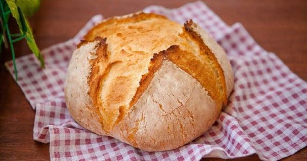 Греческий деревенский хлеб на дрожжах в духовке