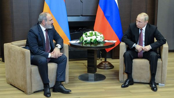 В Кремле рассказали о темах переговоров Путина и Пашиняна<br />
