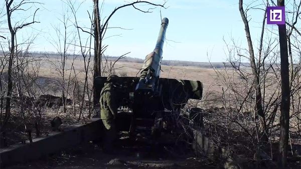 Расчеты пушек «Гиацинт-Б» уничтожили склады и бронетехнику ВСУ