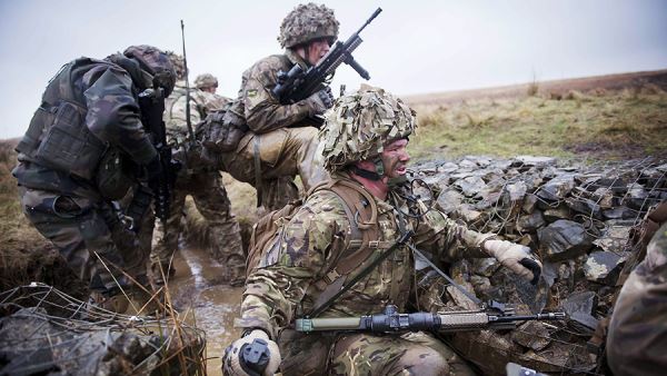 СМИ узнали об угрозе главы генштаба Британии уйти с поста из-за ослабления армии